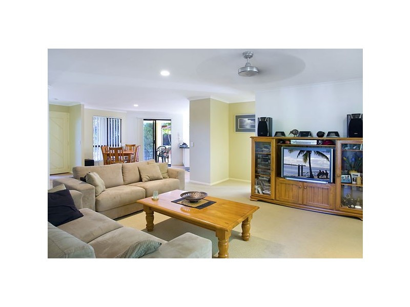 18 Comet Drive, Sunrise Beach QLD 4567