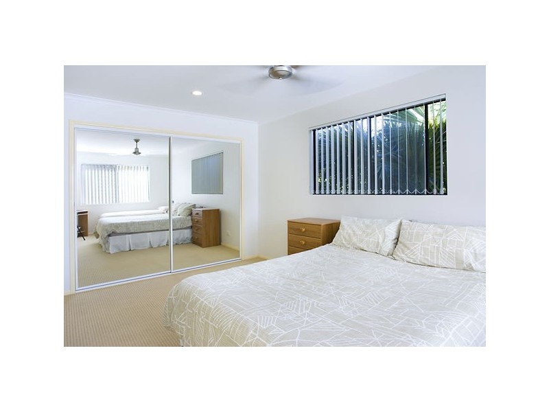 18 Comet Drive, Sunrise Beach QLD 4567