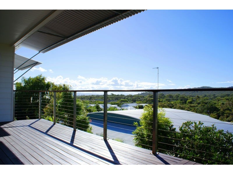 71 Southern Cross Parade, Sunrise Beach QLD 4567