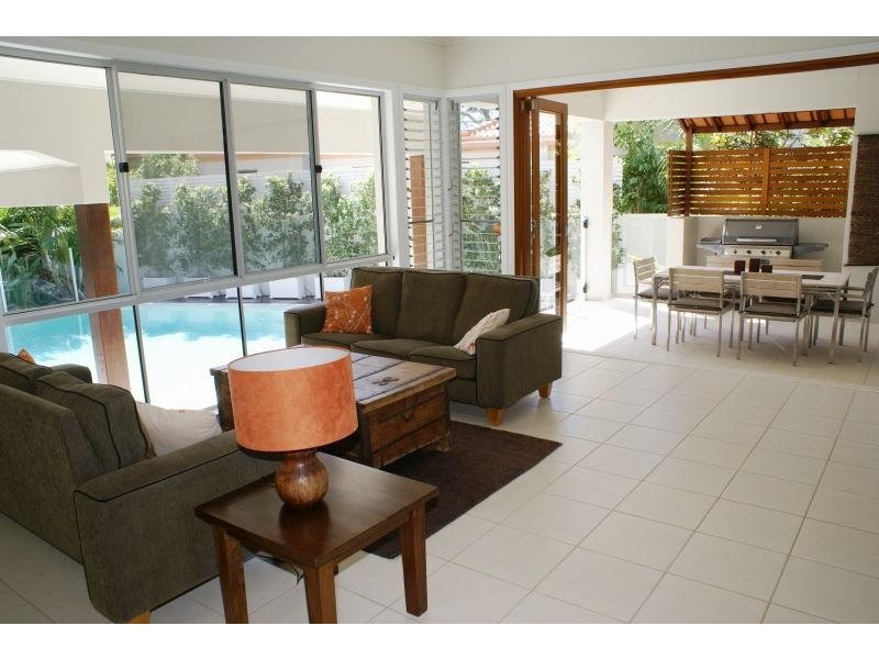 525/61 Noosa Springs Drive, Noosa Heads QLD 4567