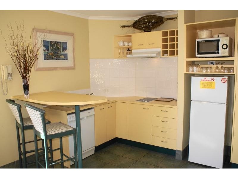 17 Albert St, Noosaville QLD 4566