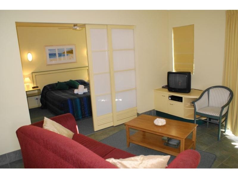 17 Albert St, Noosaville QLD 4566