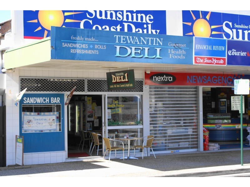 107 Poinciana Ave, Tewantin QLD 4565