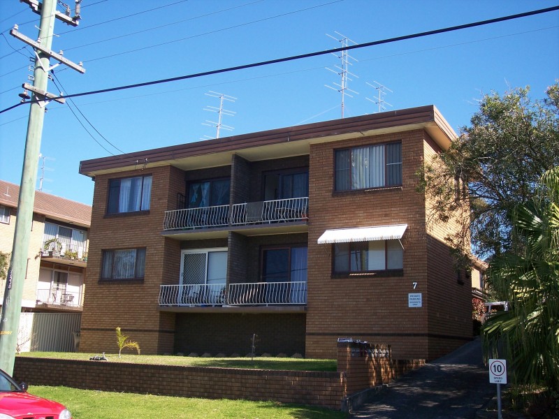 3/7 Underwood Street, Corrimal NSW 2518