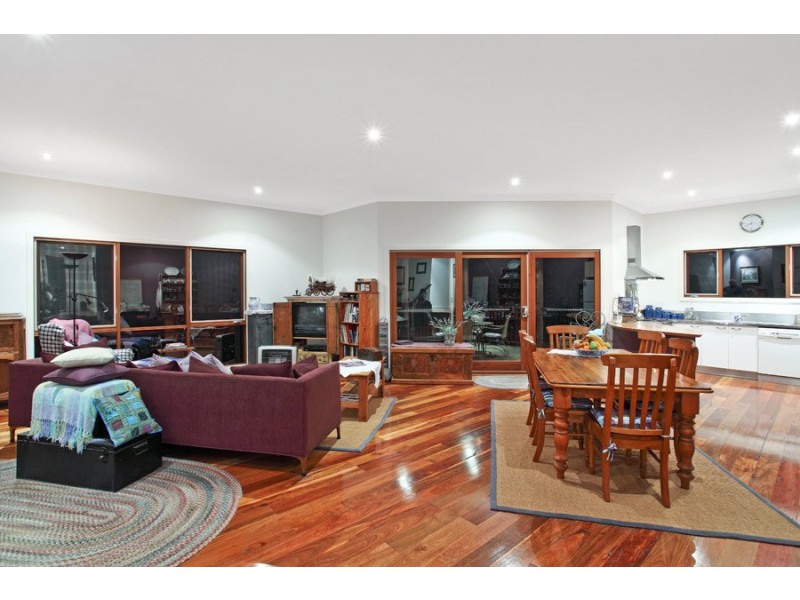 50 b Bradley  Road, North Avoca NSW 2260