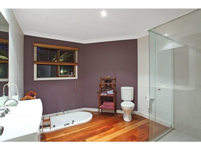 50 b Bradley  Road, North Avoca NSW 2260