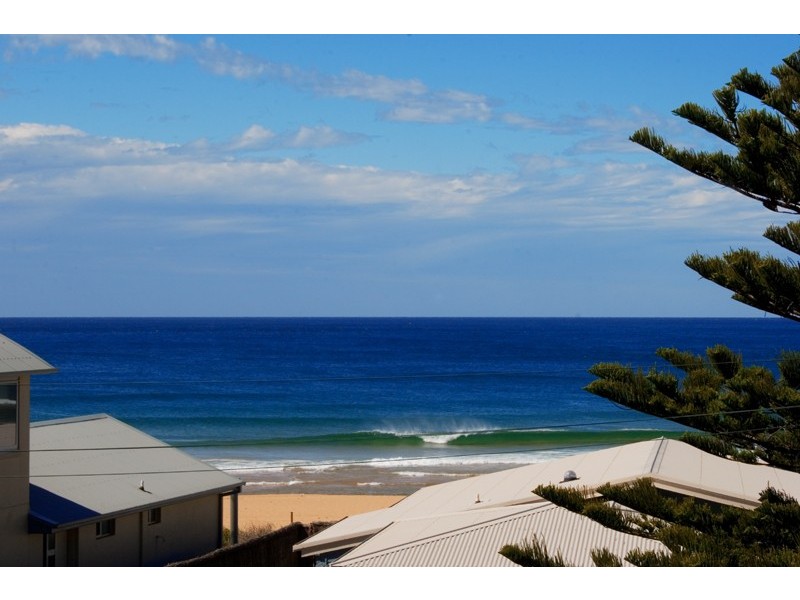 1 Bareena Ave, North Avoca NSW 2260