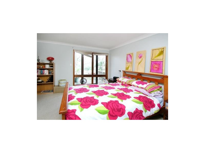 120 Lakeshore Drive, North Avoca NSW 2260