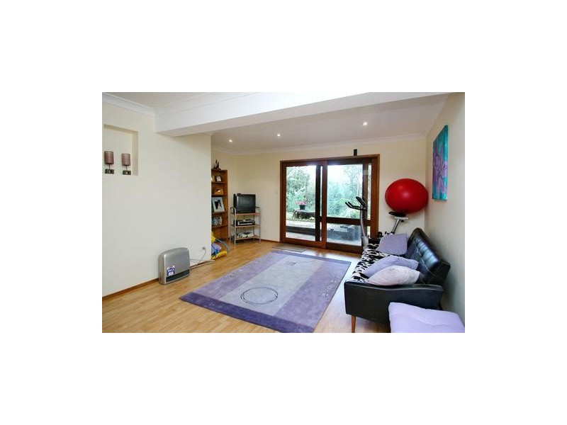 120 Lakeshore Drive, North Avoca NSW 2260