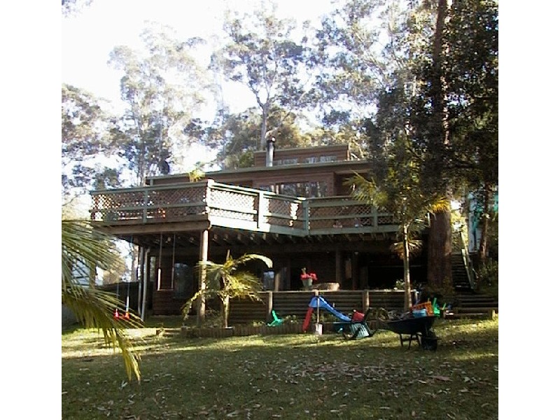 120 Lakeshore Drive, North Avoca NSW 2260