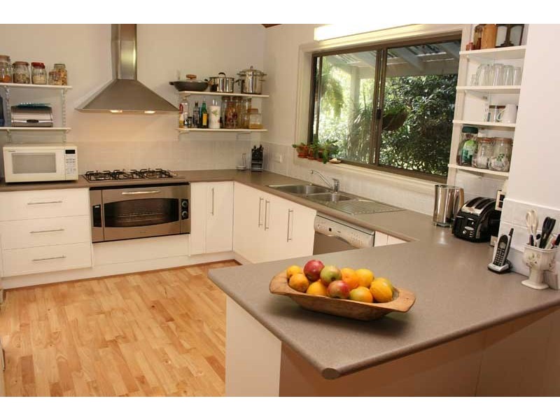 25 Harcourt Place, North Avoca NSW 2260