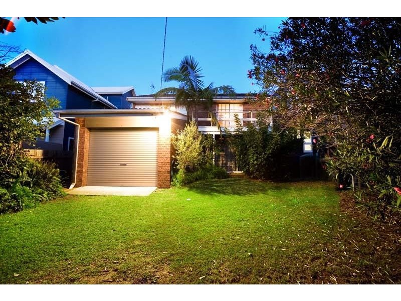 36 North Avoca Parade, North Avoca NSW 2260