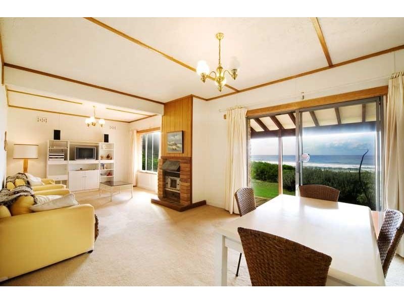 36 North Avoca Parade, North Avoca NSW 2260