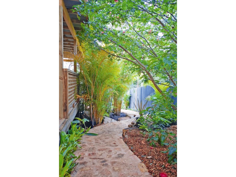 27 Tramway Road, North Avoca NSW 2260