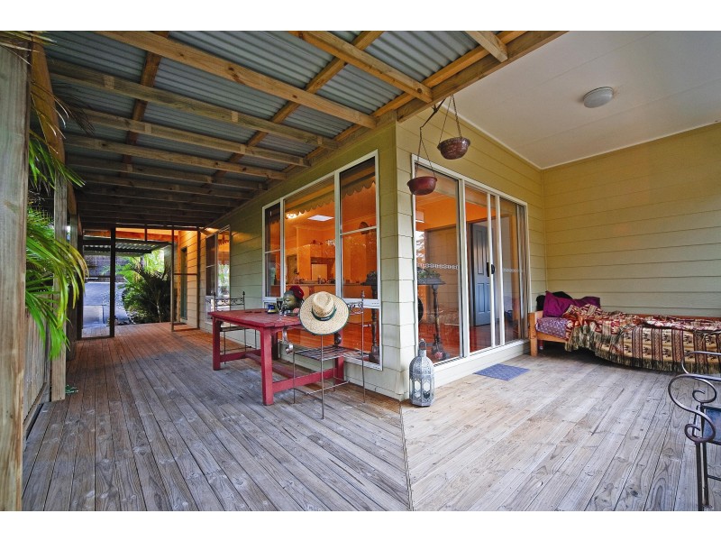 27 Tramway Road, North Avoca NSW 2260