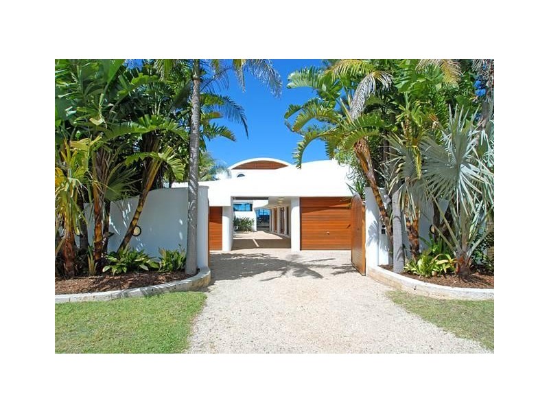 32 North Avoca Parade, North Avoca NSW 2260