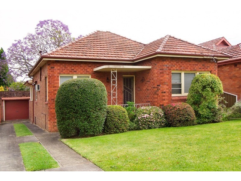 8 Burrell Street, Beverly Hills NSW 2209