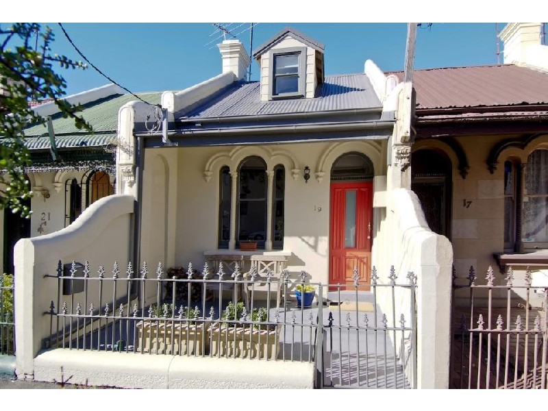 19 Leamington Avenue, Newtown NSW 2042