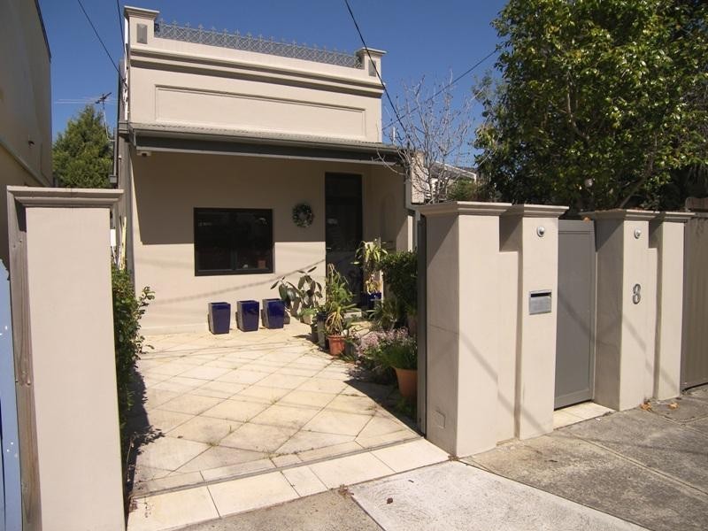 8 Gladstone Street, Enmore NSW 2042