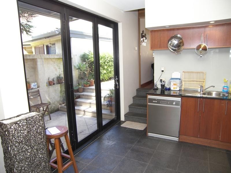 8 Gladstone Street, Enmore NSW 2042