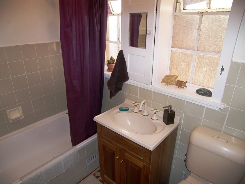 2/76 Lyons Road, Drummoyne NSW 2047