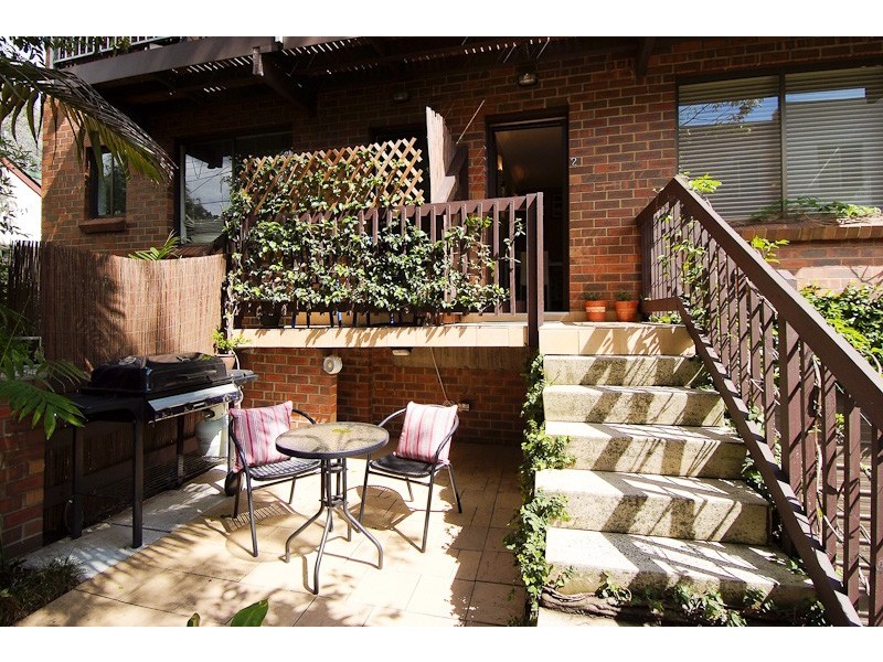 2/33 Flora Street, Erskineville NSW 2043