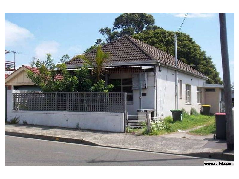 102 Unwins Bridge Road, Tempe NSW 2044