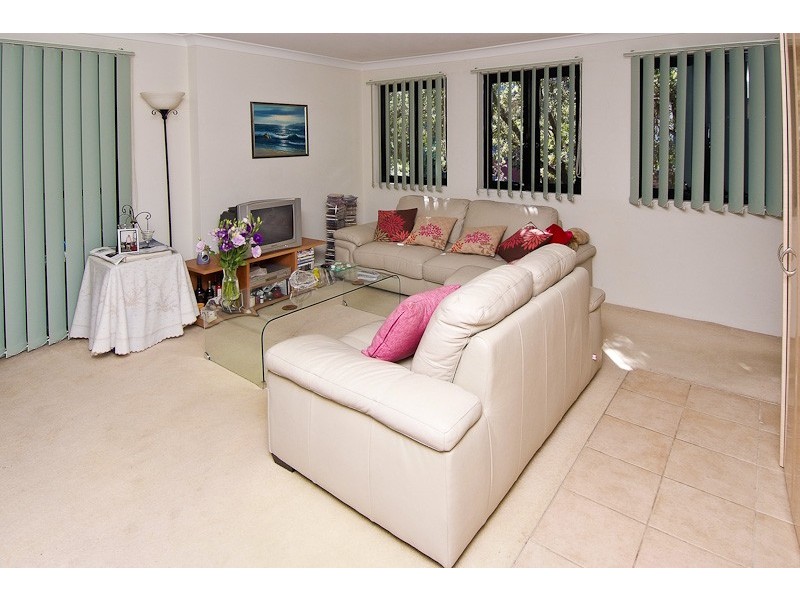 17/6-8 Albert Street, Newtown NSW 2042