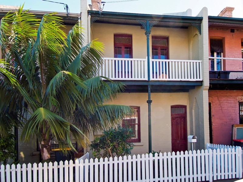 113 May Street, St Peters NSW 2044