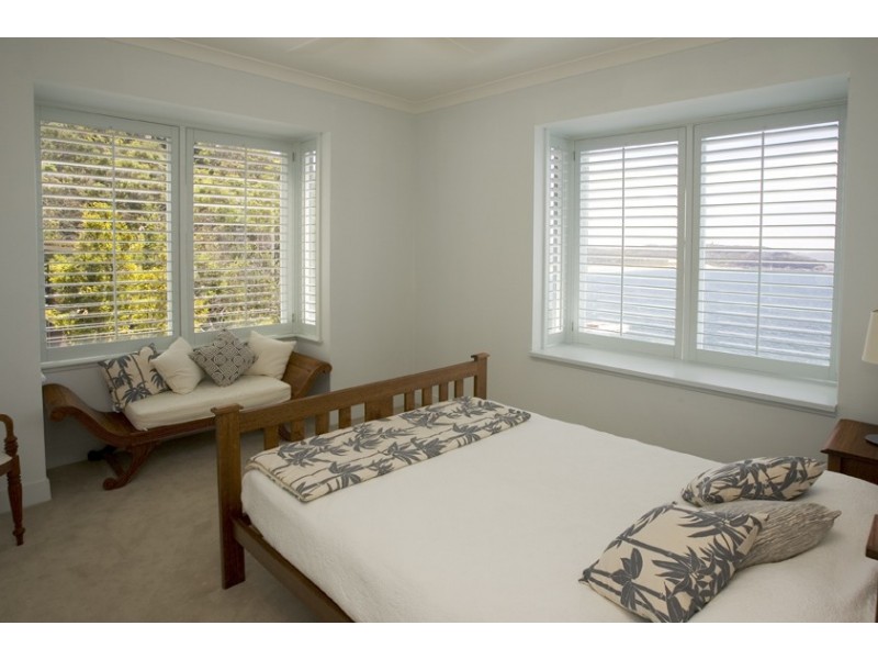 342 WHALE BEACH ROAD, Palm Beach NSW 2108