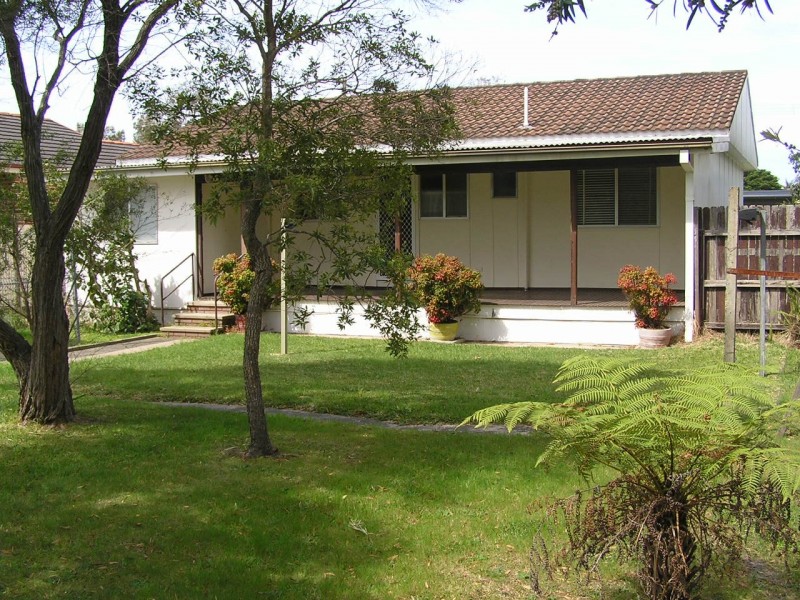 49 Rackham Crescent, Burrill Lake NSW 2539