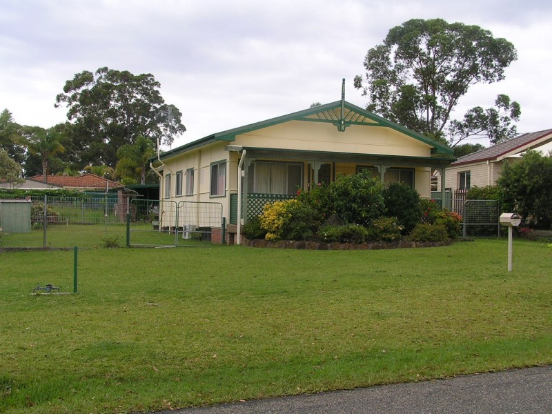 5 River Road, Sussex Inlet NSW 2540