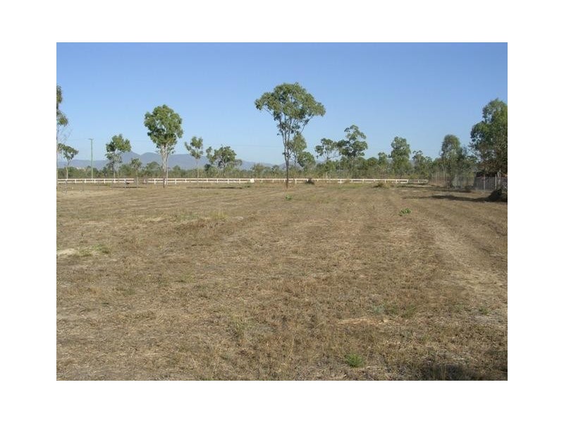 10 Greengum Court, Black River QLD 4818