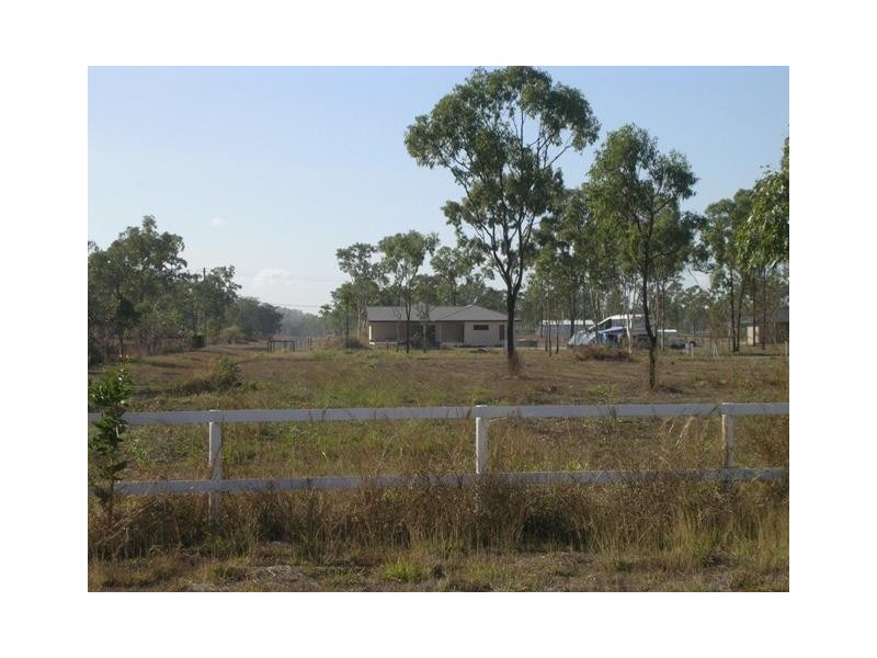 10 Greengum Court, Black River QLD 4818