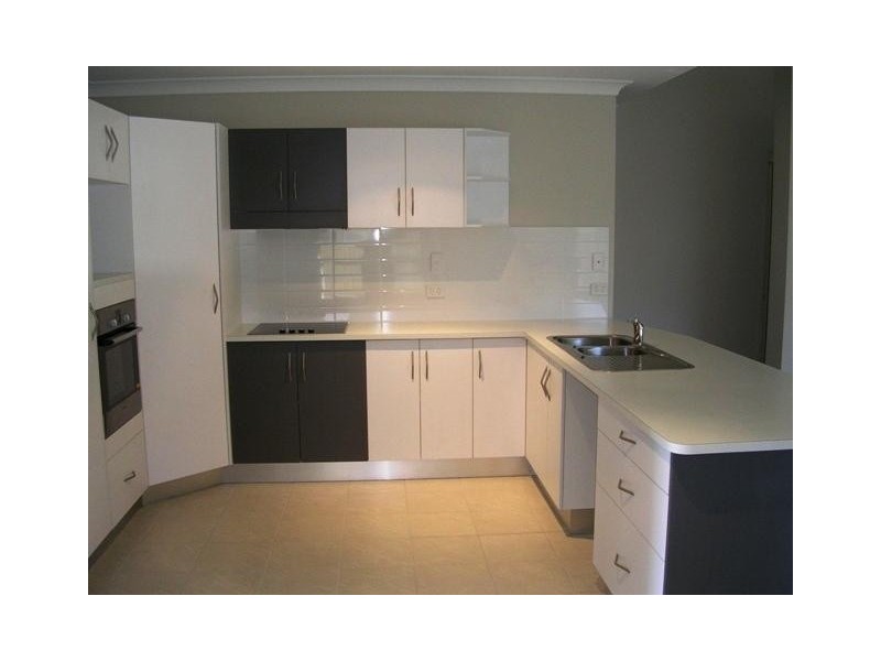 39 Eshelby Street, Bushland Beach QLD 4818