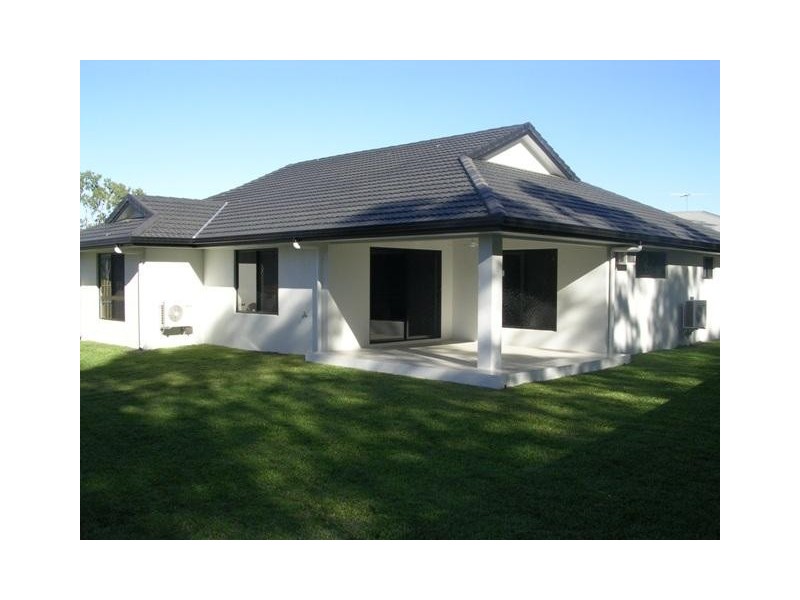 39 Eshelby Street, Bushland Beach QLD 4818