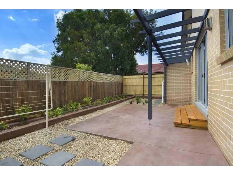 2B Michael Ave, Belfield NSW 2191