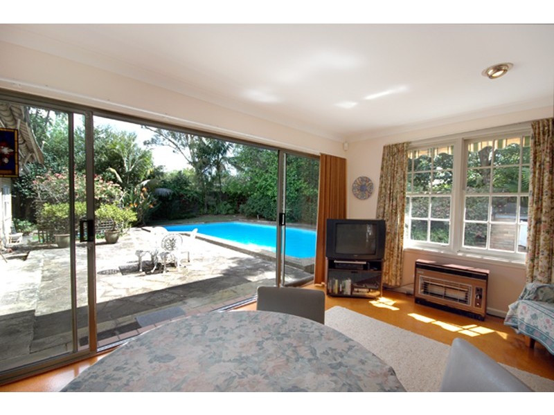 7 Hume Avenue, St Ives NSW 2075