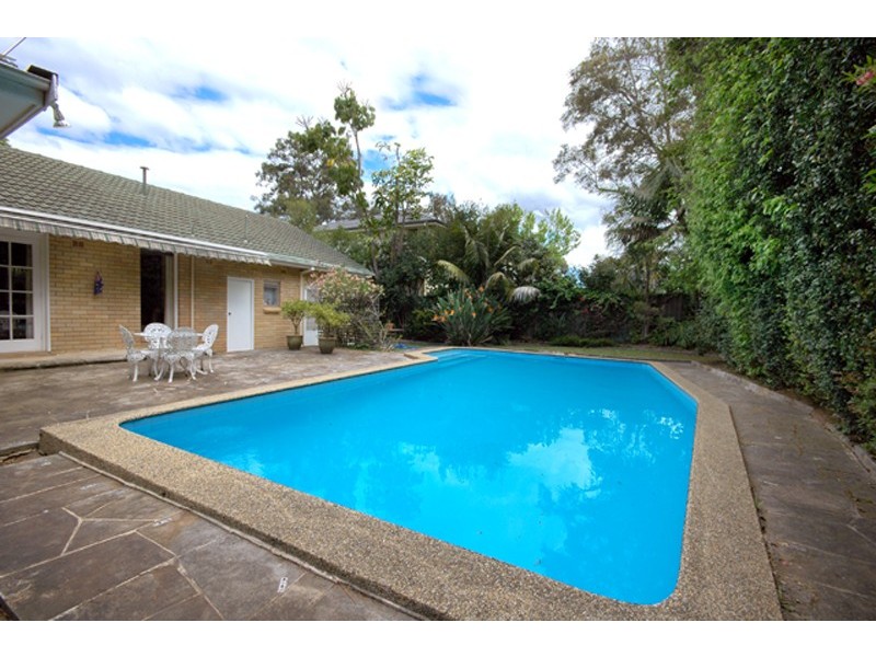 7 Hume Avenue, St Ives NSW 2075