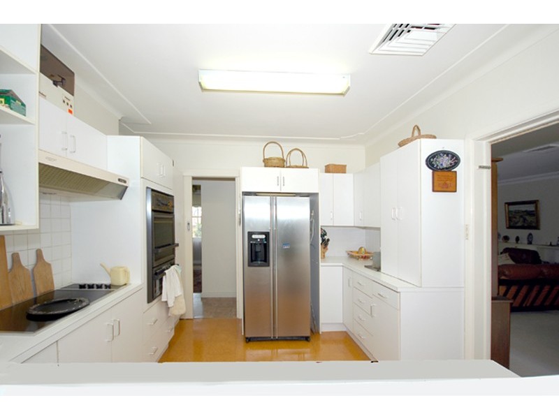 7 Hume Avenue, St Ives NSW 2075