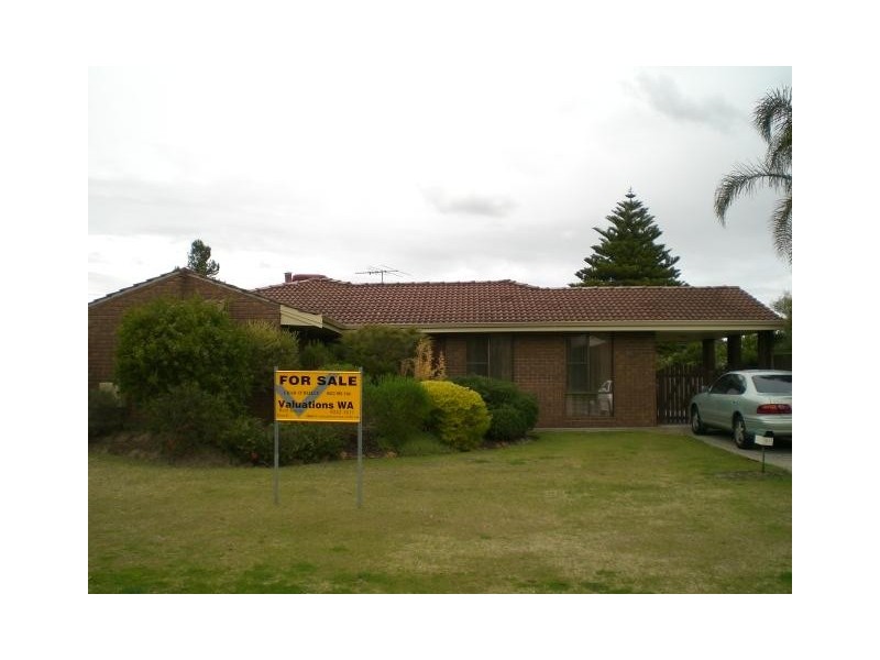 11 ESSEX STREET, Forrestfield WA 6058