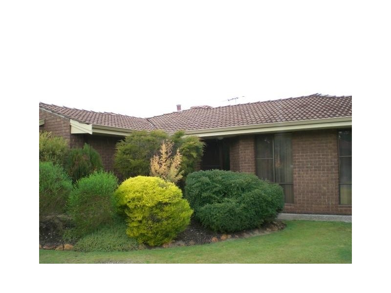 11 ESSEX STREET, Forrestfield WA 6058