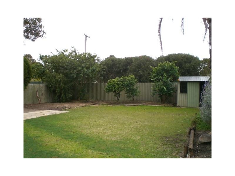 11 ESSEX STREET, Forrestfield WA 6058