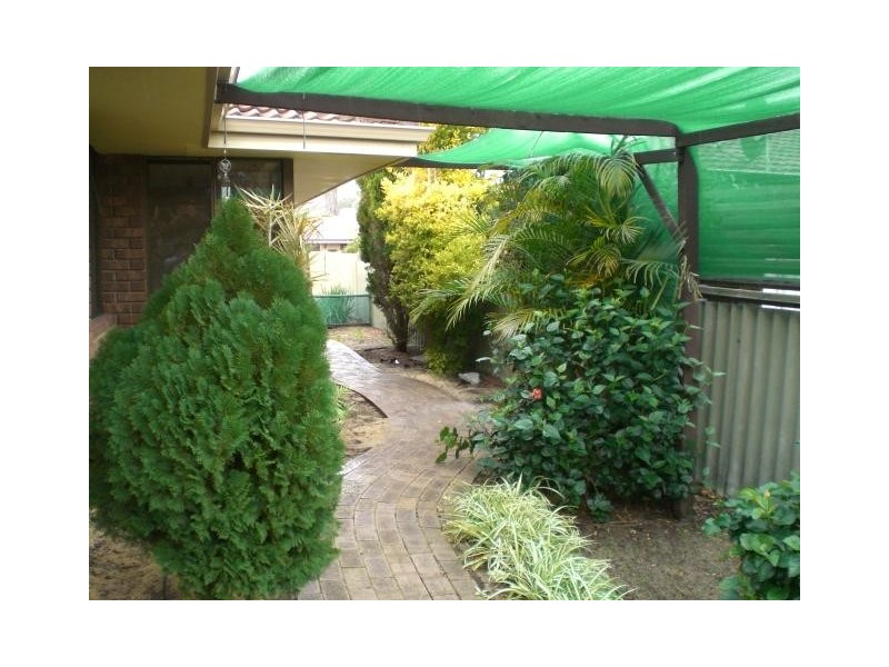 11 ESSEX STREET, Forrestfield WA 6058