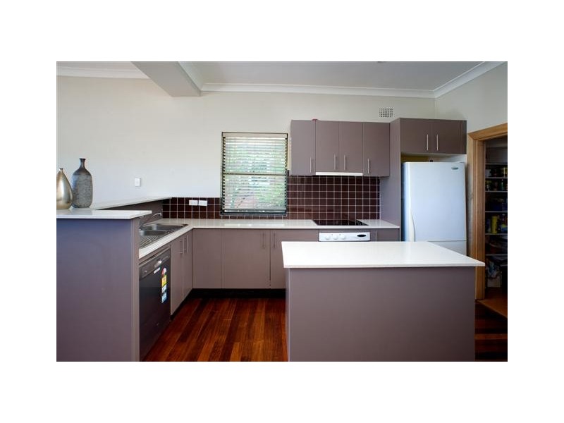 4 TUCABIA STREET, South Coogee NSW 2034