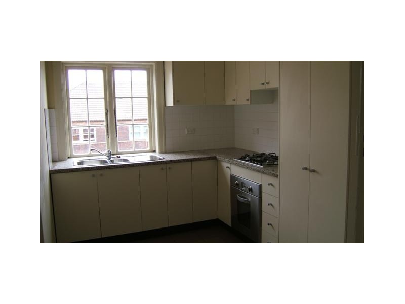 8/122 BROOK STREET, Coogee NSW 2034