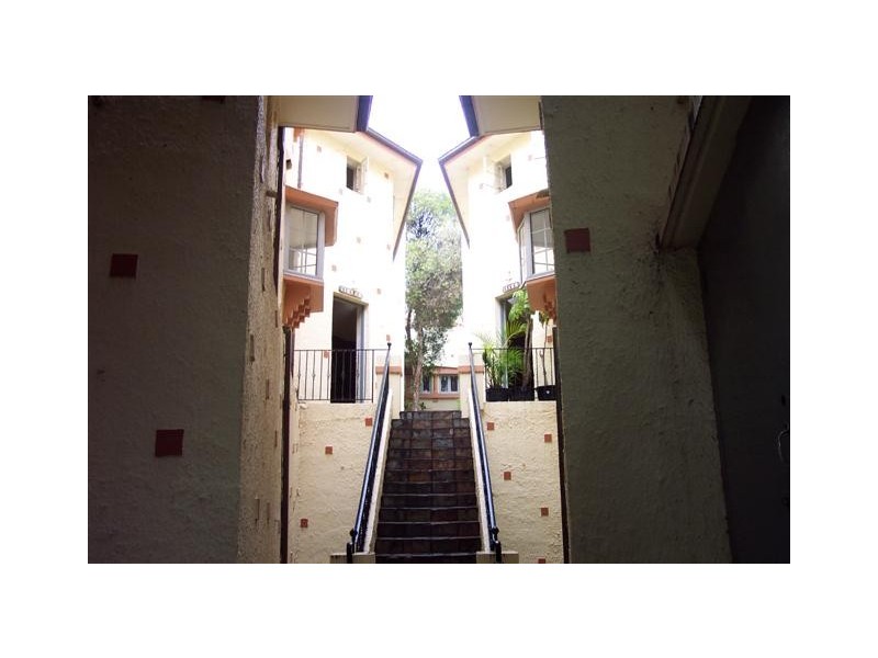 9/64 SIR THOMAS MITCHELL ROAD, Bondi Beach NSW 2026