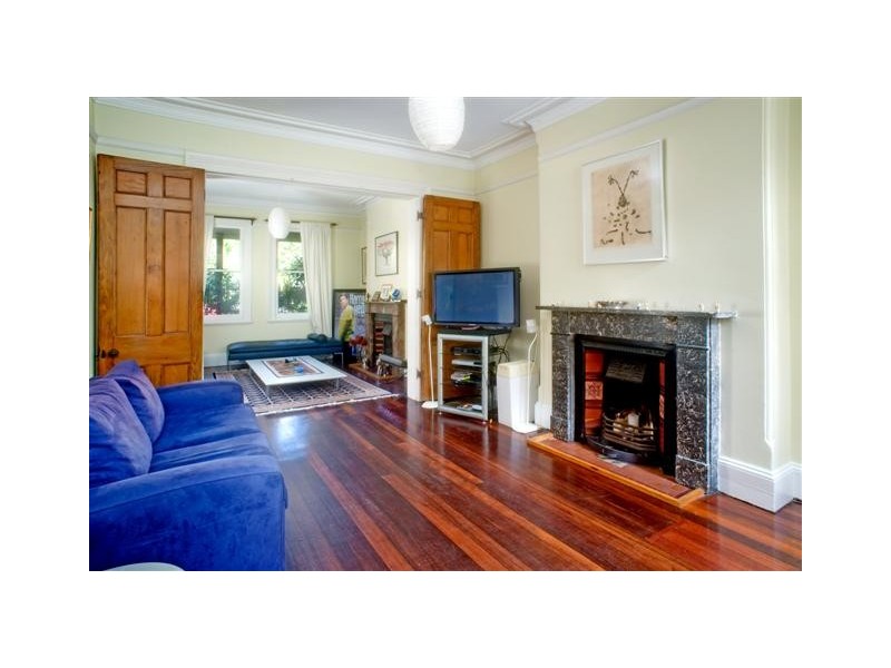 8 RICHARDS AVENUE, Surry Hills NSW 2010