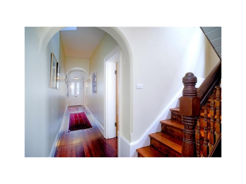 8 RICHARDS AVENUE, Surry Hills NSW 2010