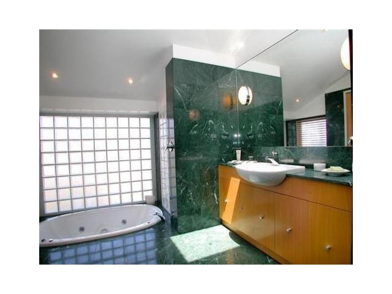 24 ALEXANDRIA PARADE, South Coogee NSW 2034